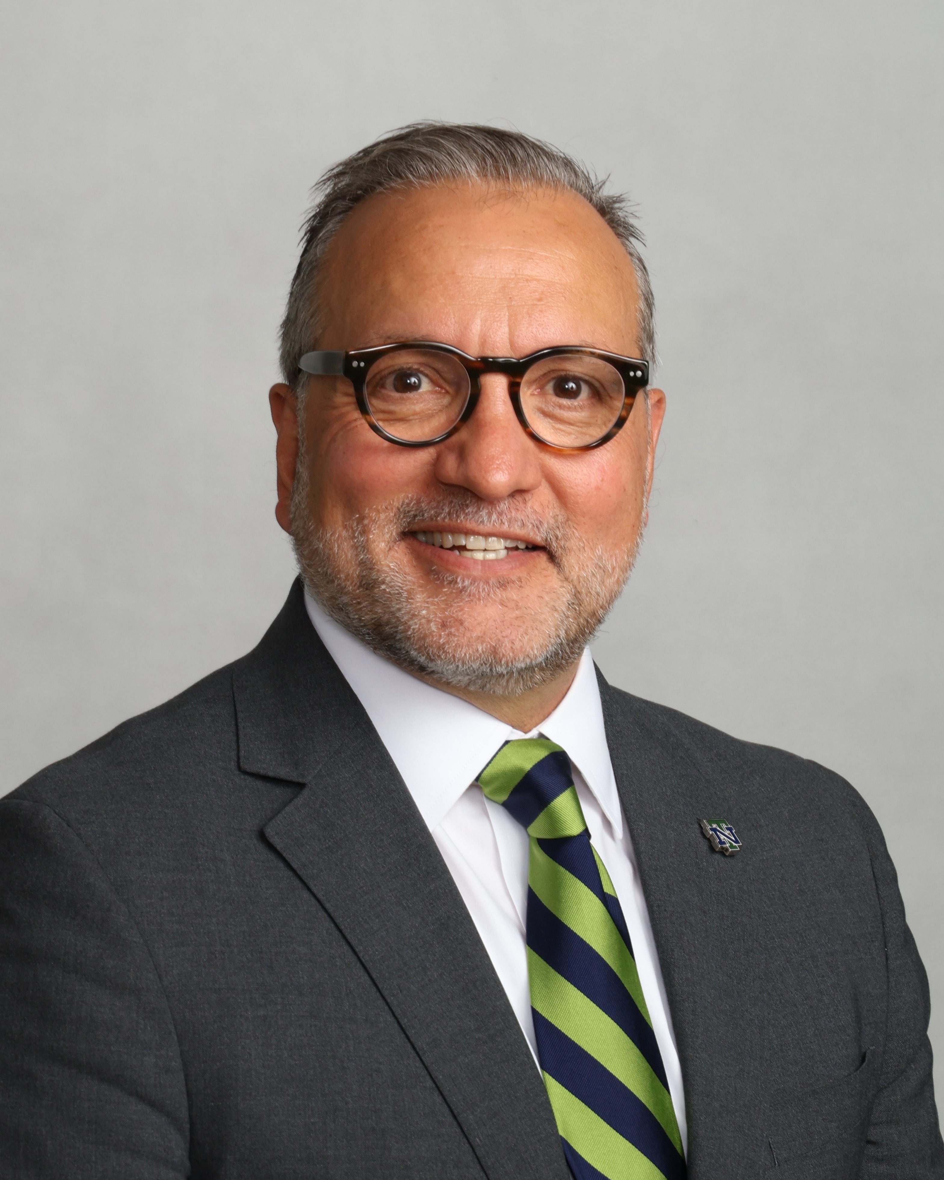 Dr. Peter Tragos